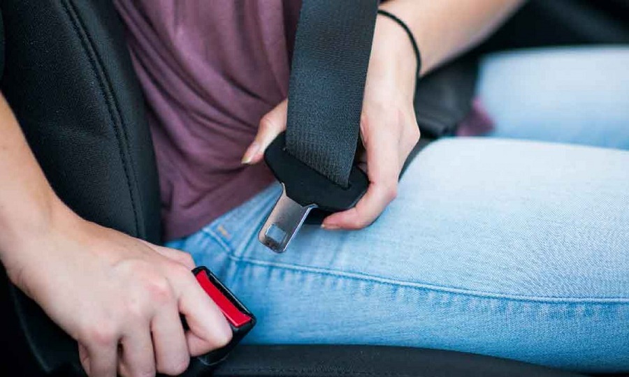 How Seat Belt Saves Lives?