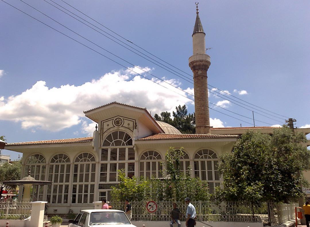 Kurşunlu Camii